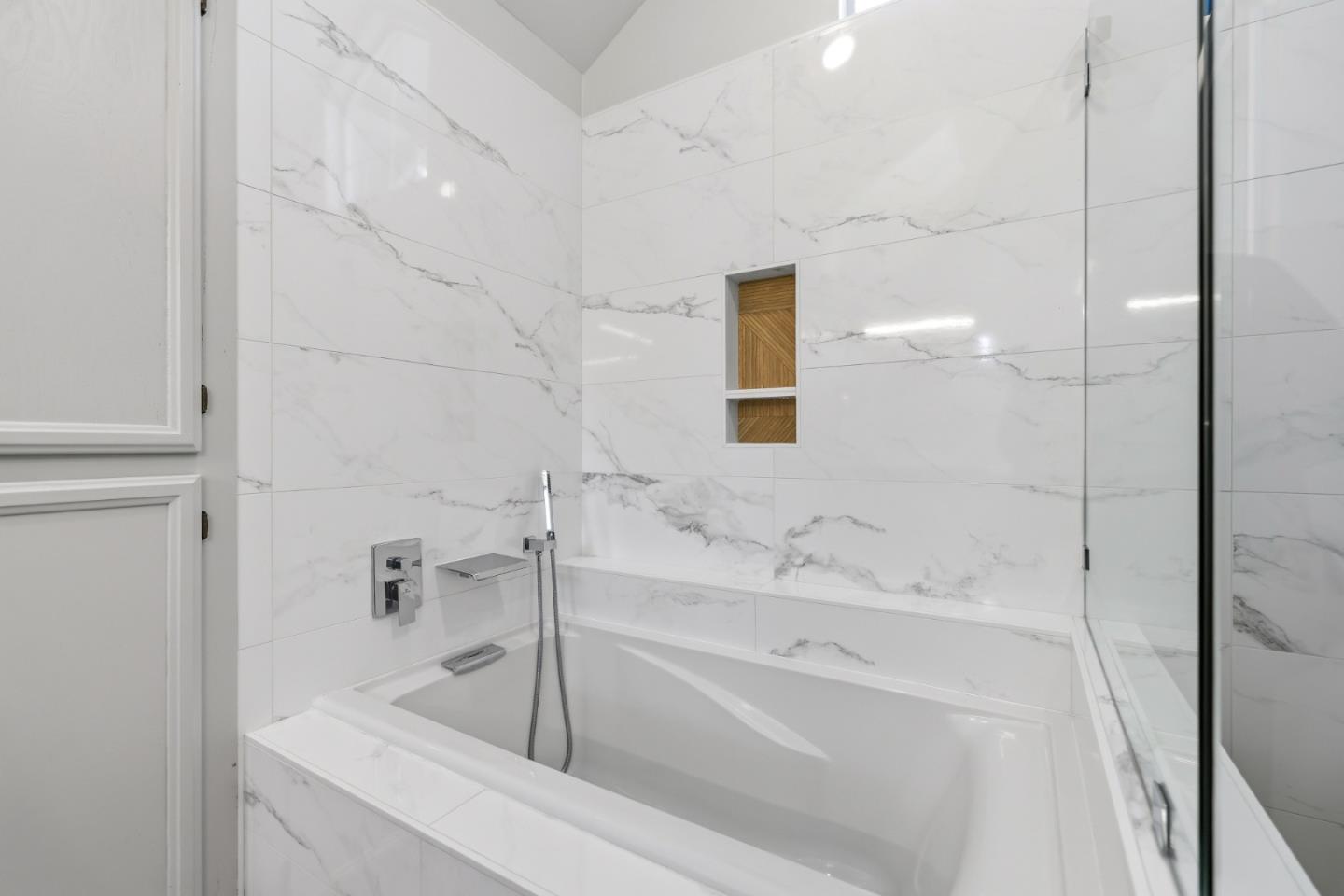 Detail Gallery Image 43 of 62 For 800 Fountain Park Ln, Mountain View,  CA 94043 - 4 Beds | 3 Baths