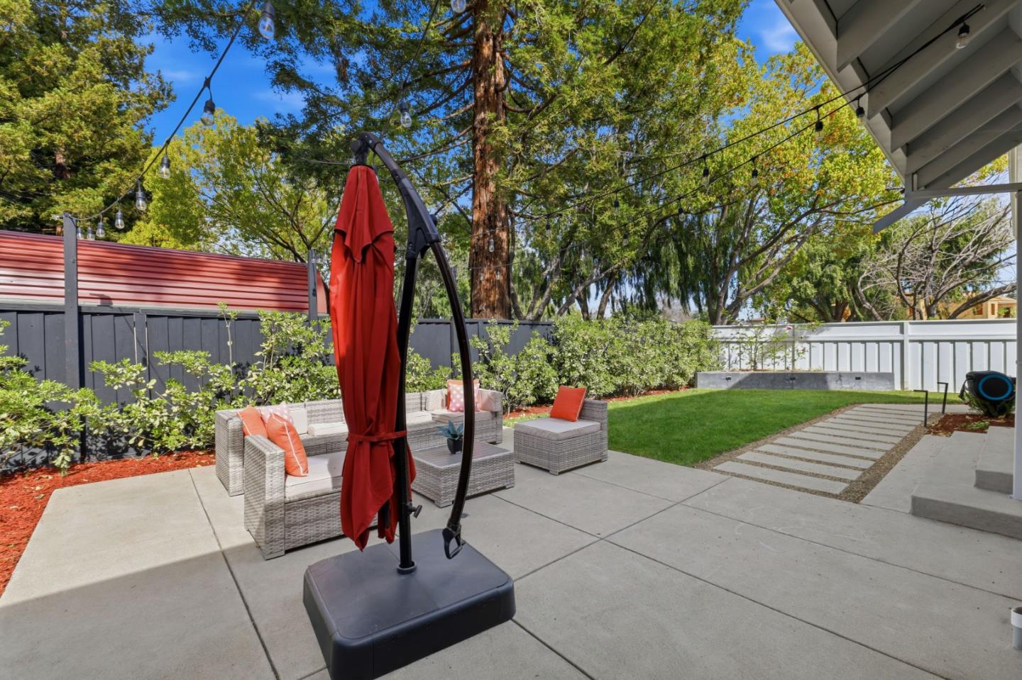 Detail Gallery Image 51 of 62 For 800 Fountain Park Ln, Mountain View,  CA 94043 - 4 Beds | 3 Baths