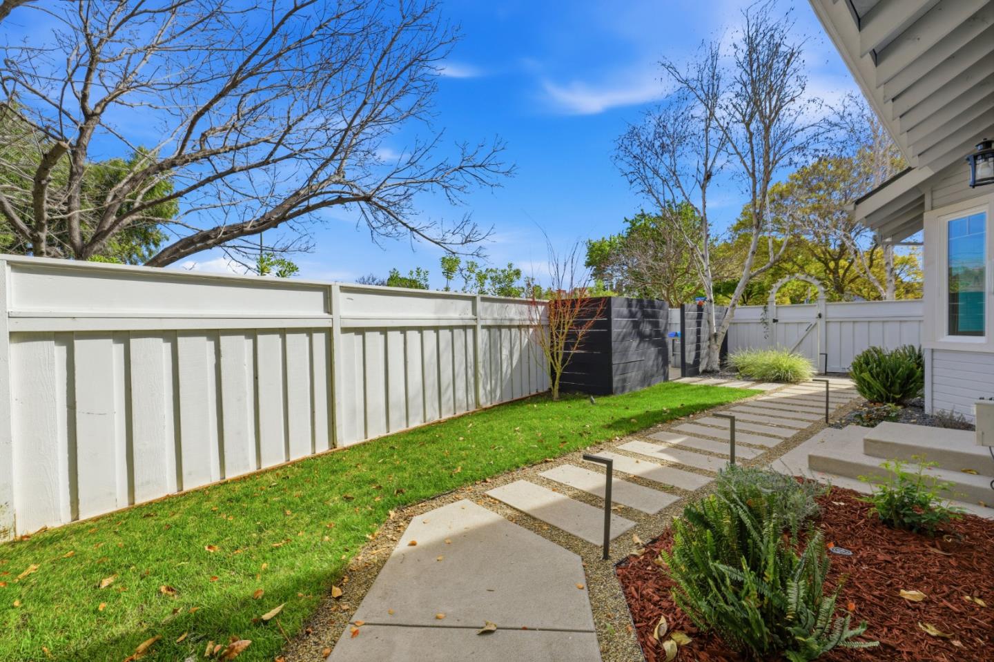 Detail Gallery Image 53 of 62 For 800 Fountain Park Ln, Mountain View,  CA 94043 - 4 Beds | 3 Baths