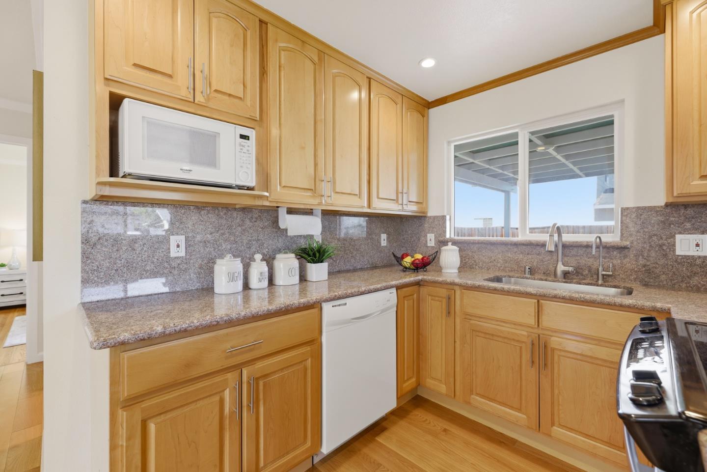 Detail Gallery Image 13 of 32 For 3139 Laneview Dr, San Jose,  CA 95132 - 5 Beds | 3 Baths