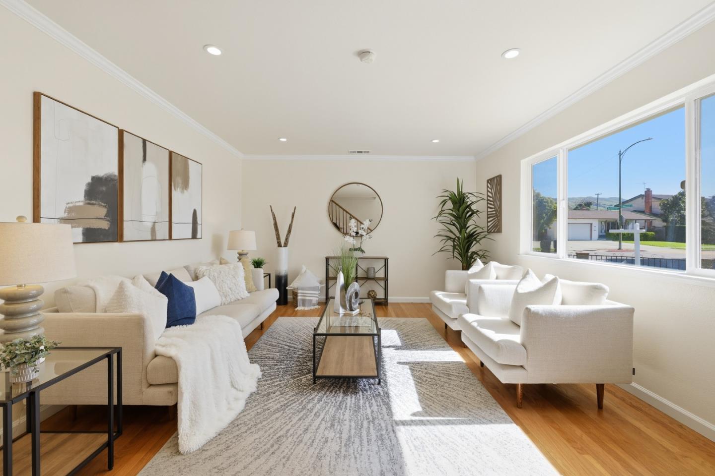 Detail Gallery Image 2 of 32 For 3139 Laneview Dr, San Jose,  CA 95132 - 5 Beds | 3 Baths