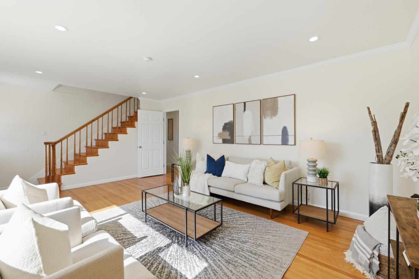 Detail Gallery Image 4 of 32 For 3139 Laneview Dr, San Jose,  CA 95132 - 5 Beds | 3 Baths