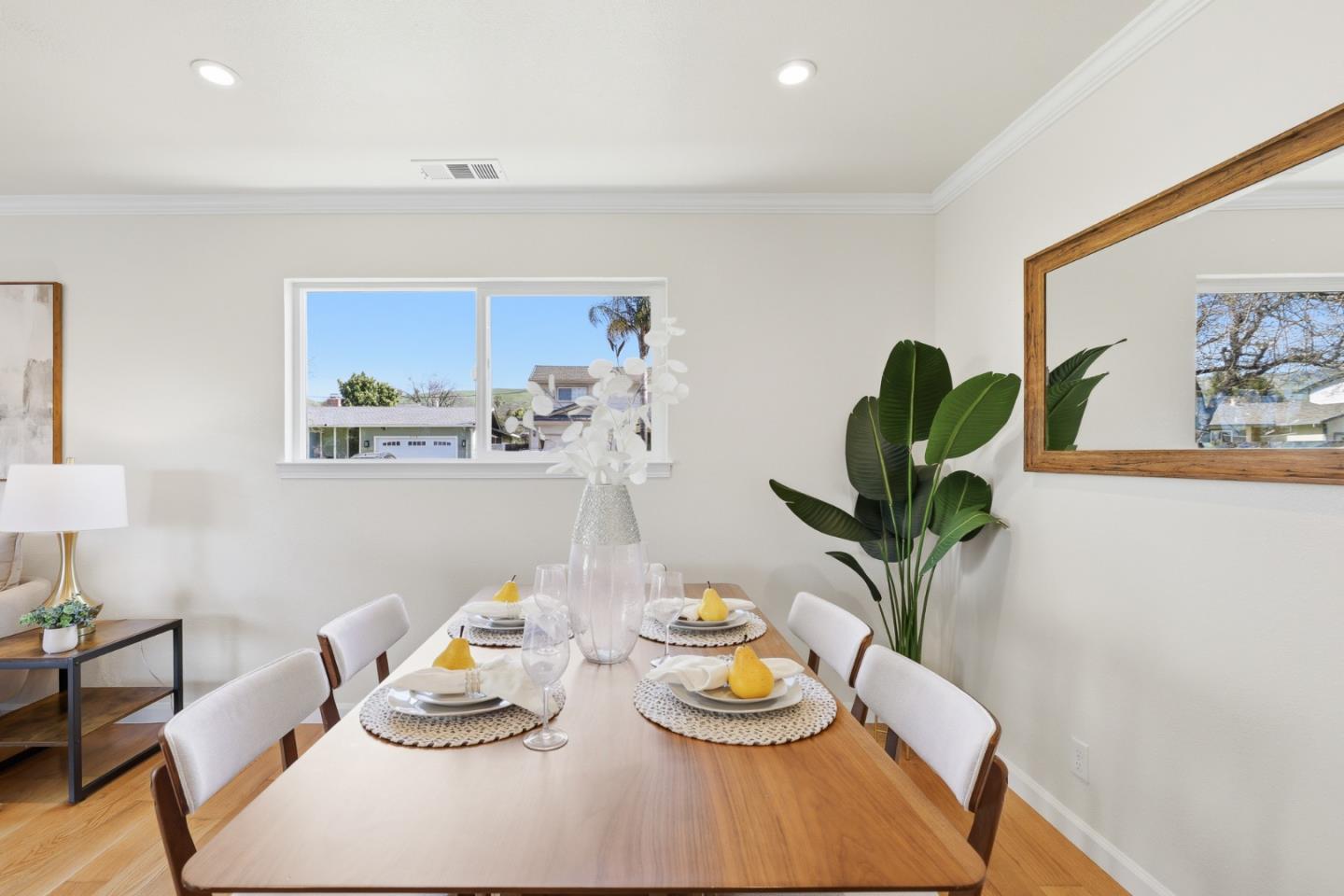 Detail Gallery Image 7 of 32 For 3139 Laneview Dr, San Jose,  CA 95132 - 5 Beds | 3 Baths