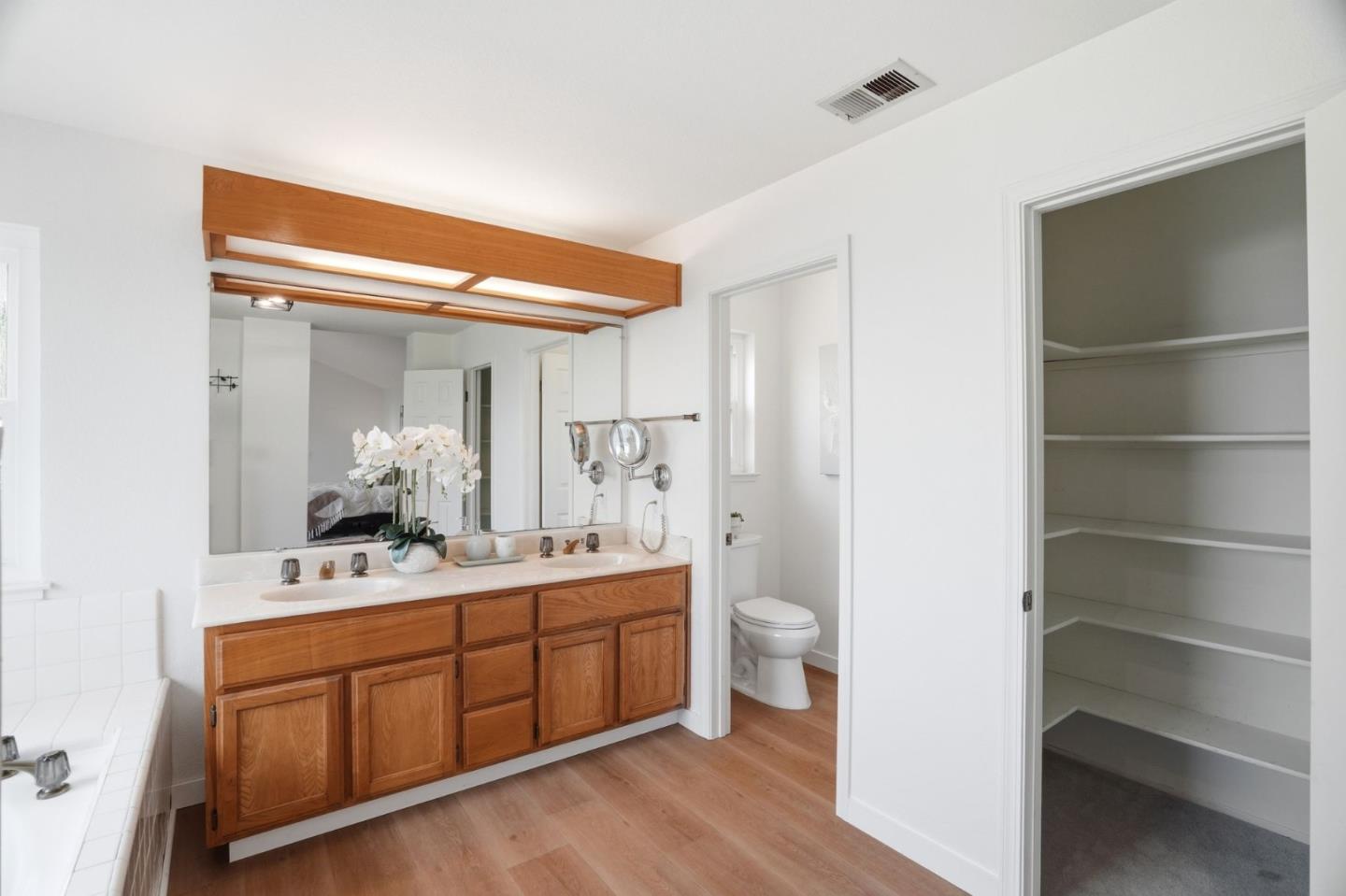 Detail Gallery Image 44 of 71 For 3611 Groesbeck Hill Dr, San Jose,  CA 95148 - 4 Beds | 3 Baths