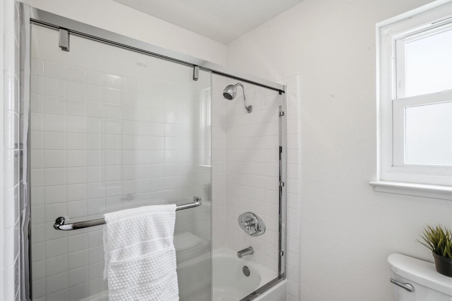 Detail Gallery Image 48 of 71 For 3611 Groesbeck Hill Dr, San Jose,  CA 95148 - 4 Beds | 3 Baths