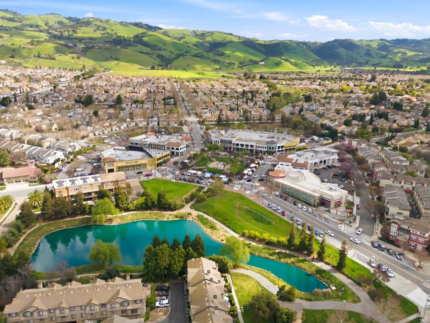 Detail Gallery Image 64 of 71 For 3611 Groesbeck Hill Dr, San Jose,  CA 95148 - 4 Beds | 3 Baths