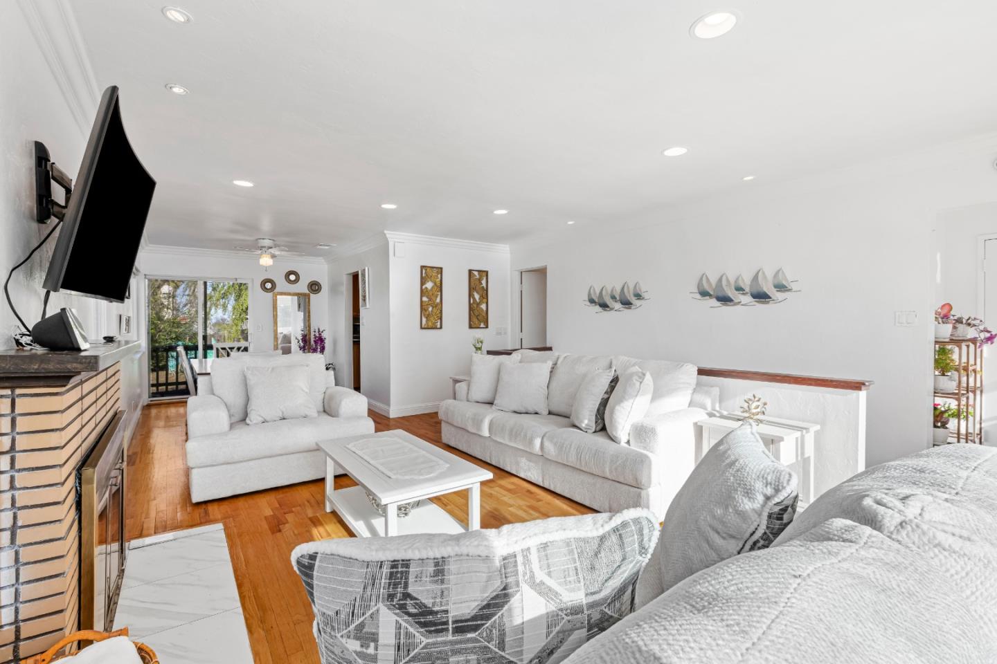 Detail Gallery Image 16 of 63 For 15175 Rosemar Ave, San Jose,  CA 95127 - 3 Beds | 2/1 Baths