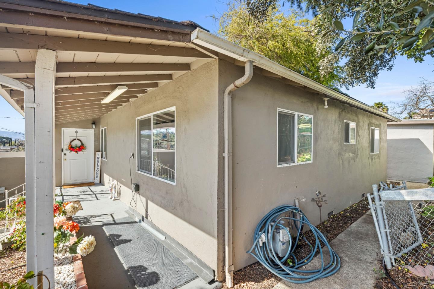 Detail Gallery Image 8 of 63 For 15175 Rosemar Ave, San Jose,  CA 95127 - 3 Beds | 2/1 Baths