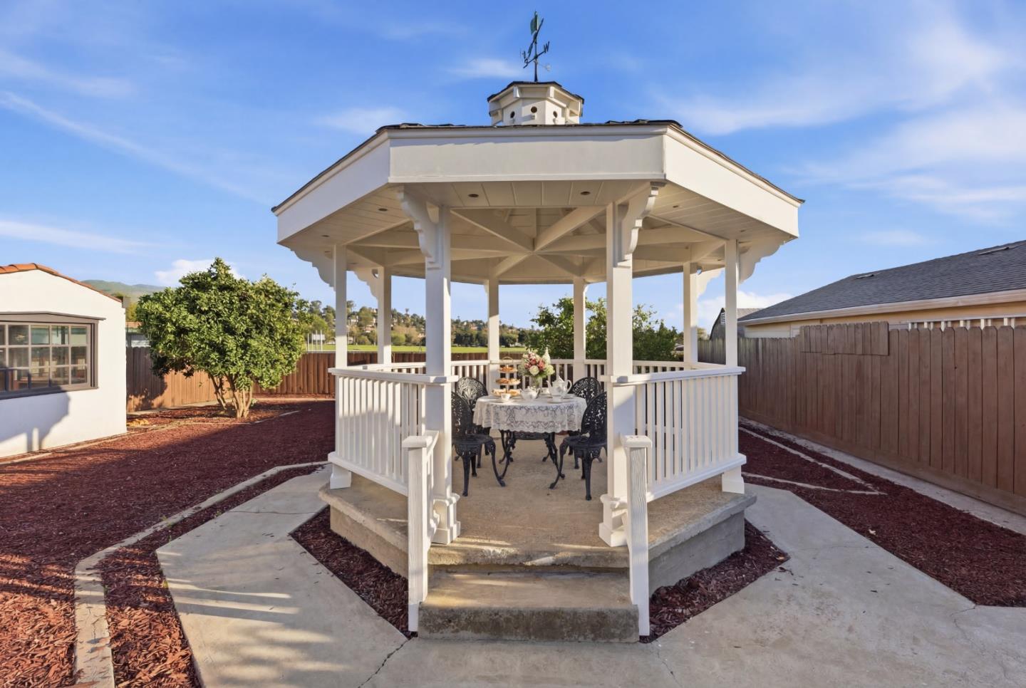 Detail Gallery Image 30 of 40 For 236 S Claremont Ave, San Jose,  CA 95127 - 3 Beds | 2 Baths