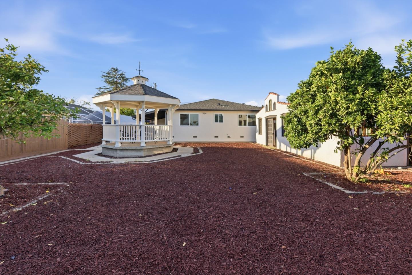 Detail Gallery Image 31 of 40 For 236 S Claremont Ave, San Jose,  CA 95127 - 3 Beds | 2 Baths