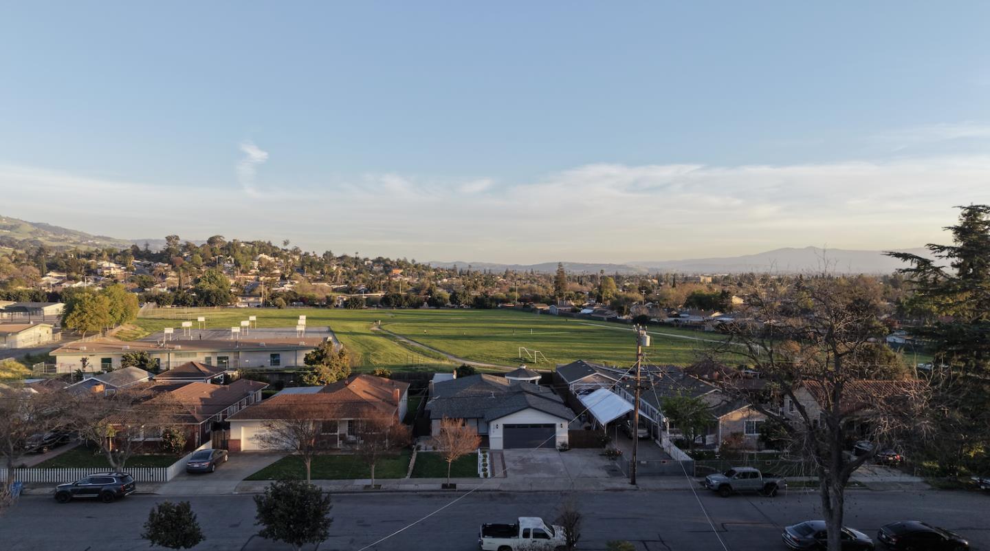 Detail Gallery Image 35 of 40 For 236 S Claremont Ave, San Jose,  CA 95127 - 3 Beds | 2 Baths