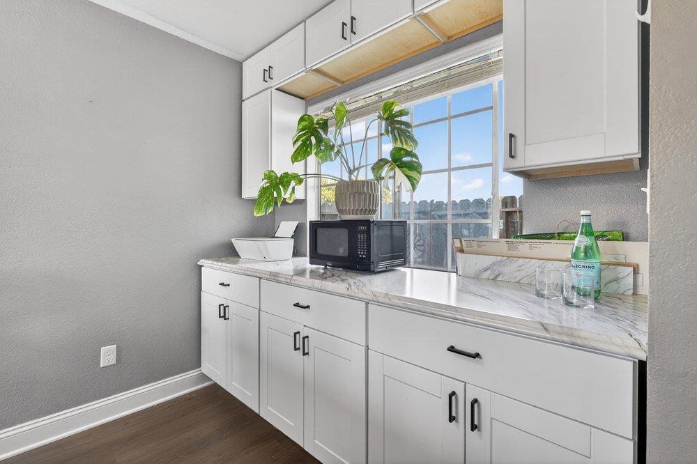 Detail Gallery Image 17 of 35 For 1459 Squire Ct, Hollister,  CA 95023 - 3 Beds | 2 Baths