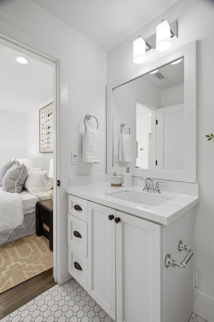 Detail Gallery Image 14 of 66 For 136 Lottie Ln, Campbell,  CA 95008 - 4 Beds | 3/1 Baths