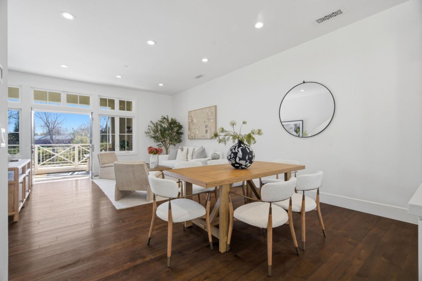 Detail Gallery Image 17 of 66 For 136 Lottie Ln, Campbell,  CA 95008 - 4 Beds | 3/1 Baths