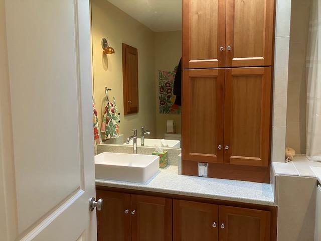 Detail Gallery Image 15 of 29 For 1342 Orchard Dr, Santa Cruz,  CA 95060 - 3 Beds | 2 Baths