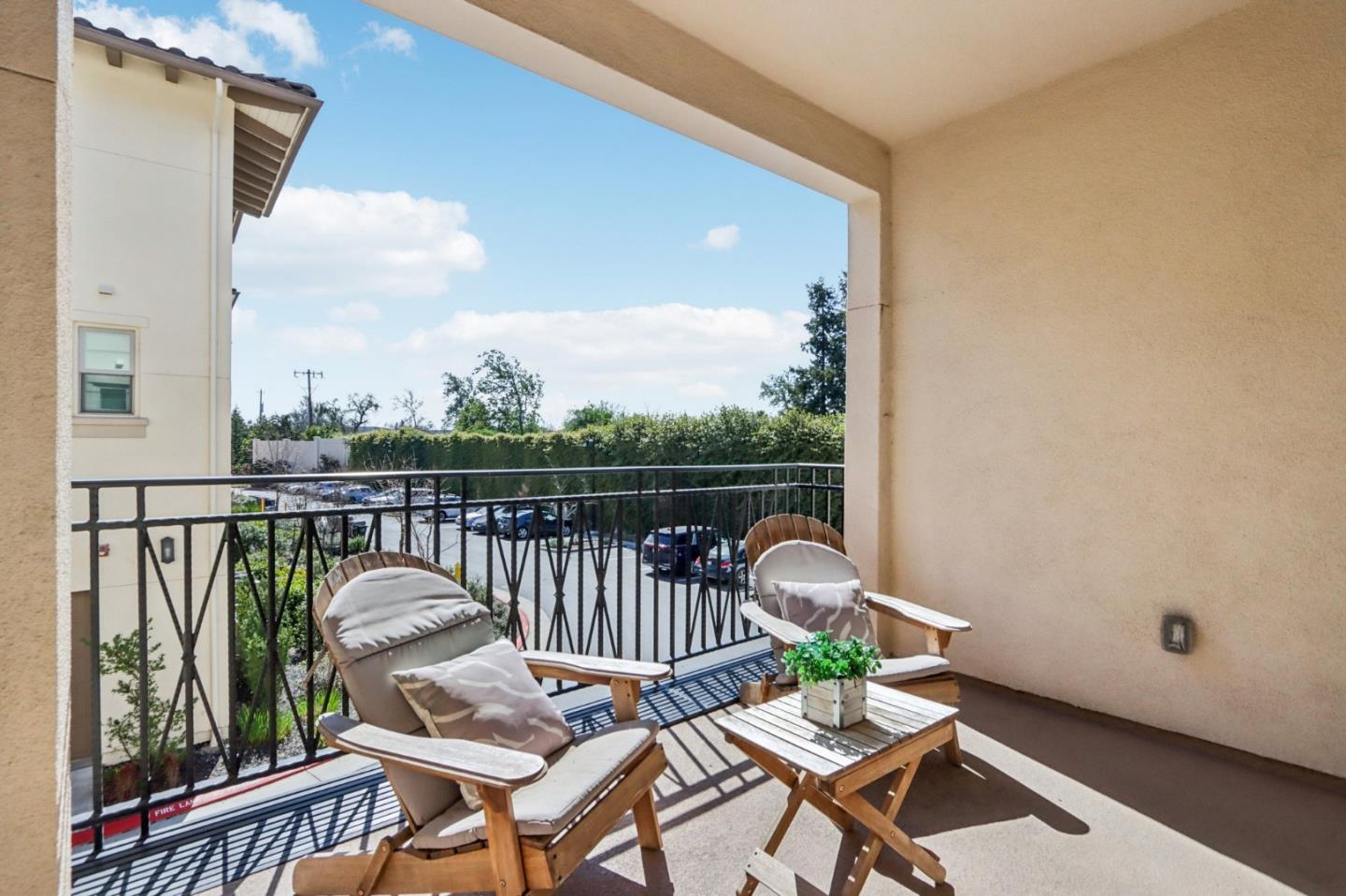 Detail Gallery Image 30 of 33 For 951 Arrowleaf Pl, San Jose,  CA 95131 - 4 Beds | 3/1 Baths