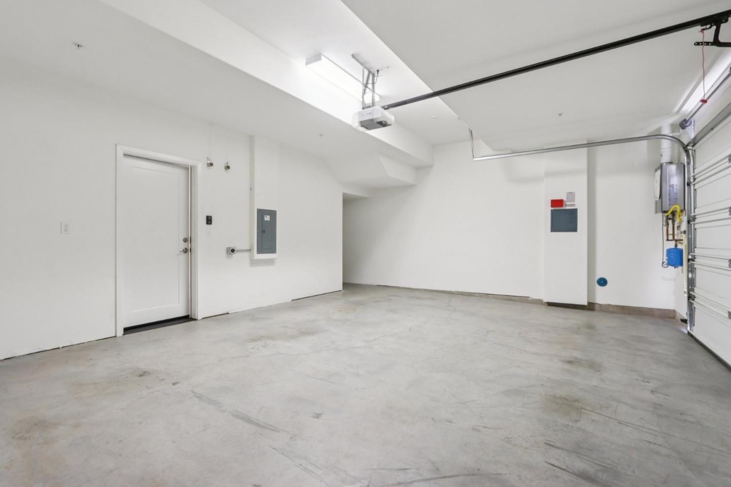 Detail Gallery Image 31 of 33 For 951 Arrowleaf Pl, San Jose,  CA 95131 - 4 Beds | 3/1 Baths