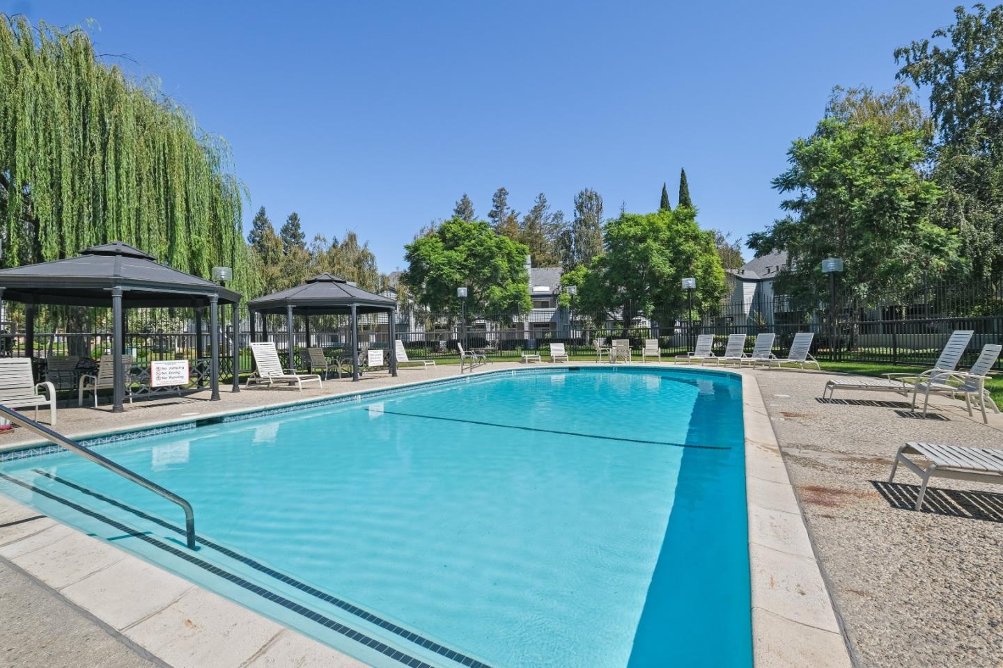 Detail Gallery Image 44 of 45 For 1735 Parkview Green Cir, San Jose,  CA 95131 - 2 Beds | 2 Baths