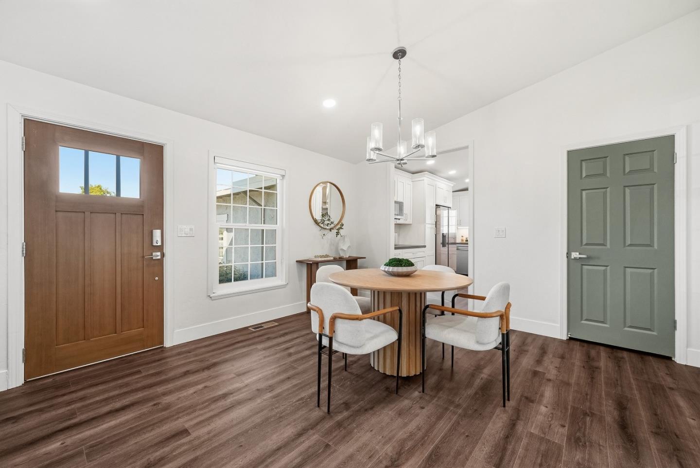 Detail Gallery Image 5 of 44 For 1658 Lodi Ave, San Mateo,  CA 94401 - 3 Beds | 2 Baths