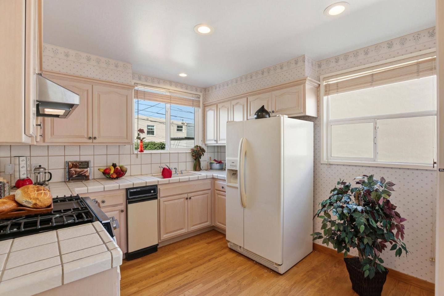 Detail Gallery Image 12 of 45 For 48 Park Manor Dr, Daly City,  CA 94015 - 2 Beds | 1 Baths