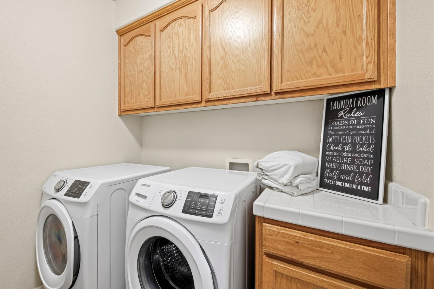 Detail Gallery Image 15 of 28 For 2 Donner St, San Juan Bautista,  CA 95045 - 4 Beds | 2/1 Baths