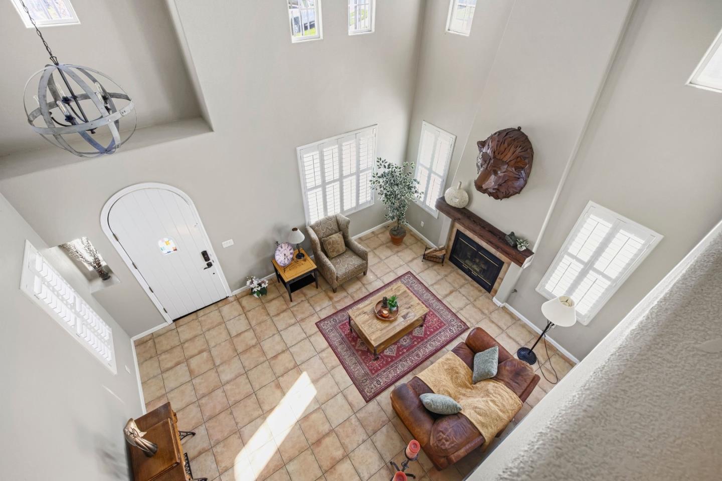 Detail Gallery Image 3 of 28 For 2 Donner St, San Juan Bautista,  CA 95045 - 4 Beds | 2/1 Baths