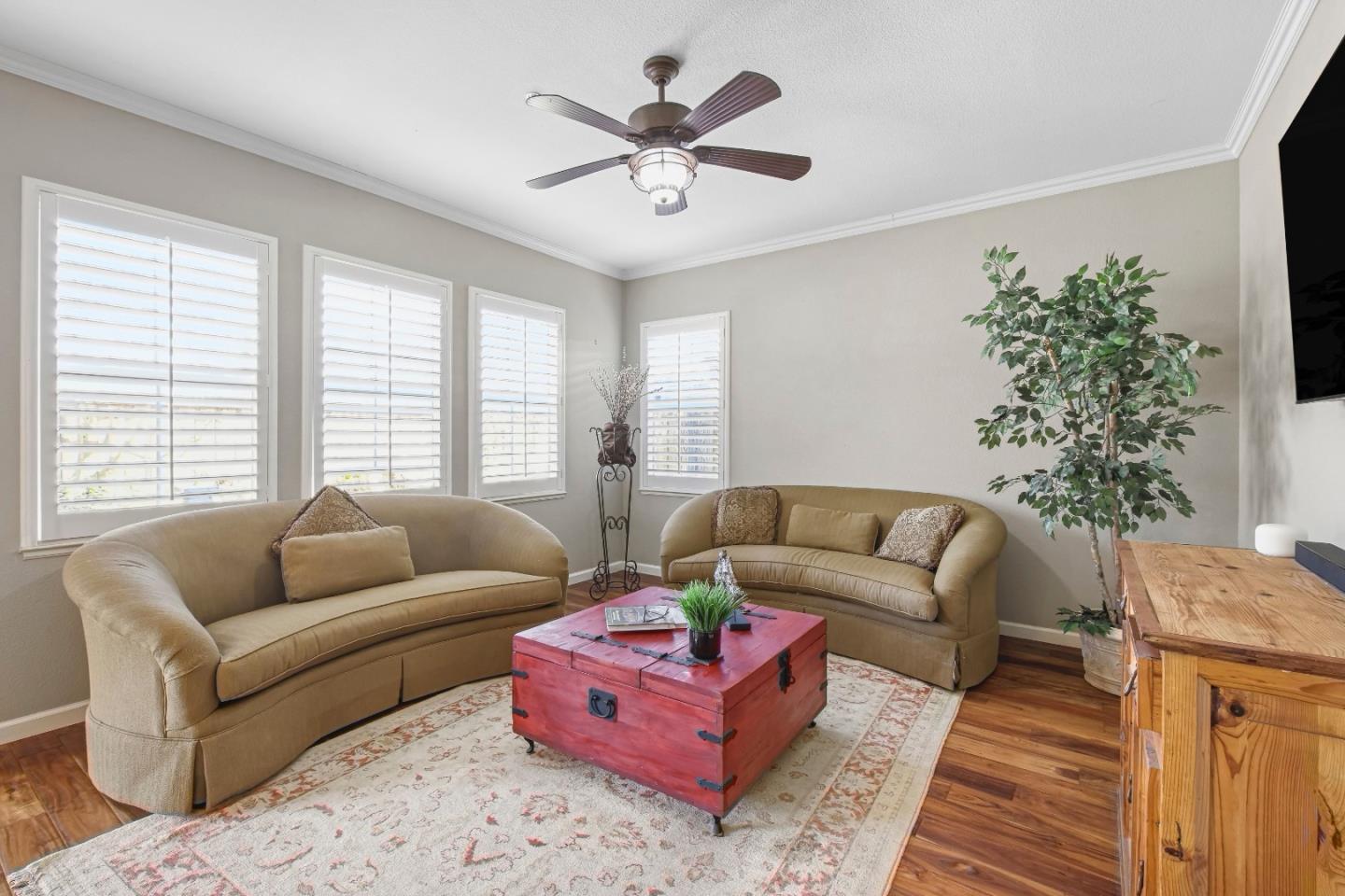 Detail Gallery Image 6 of 28 For 2 Donner St, San Juan Bautista,  CA 95045 - 4 Beds | 2/1 Baths