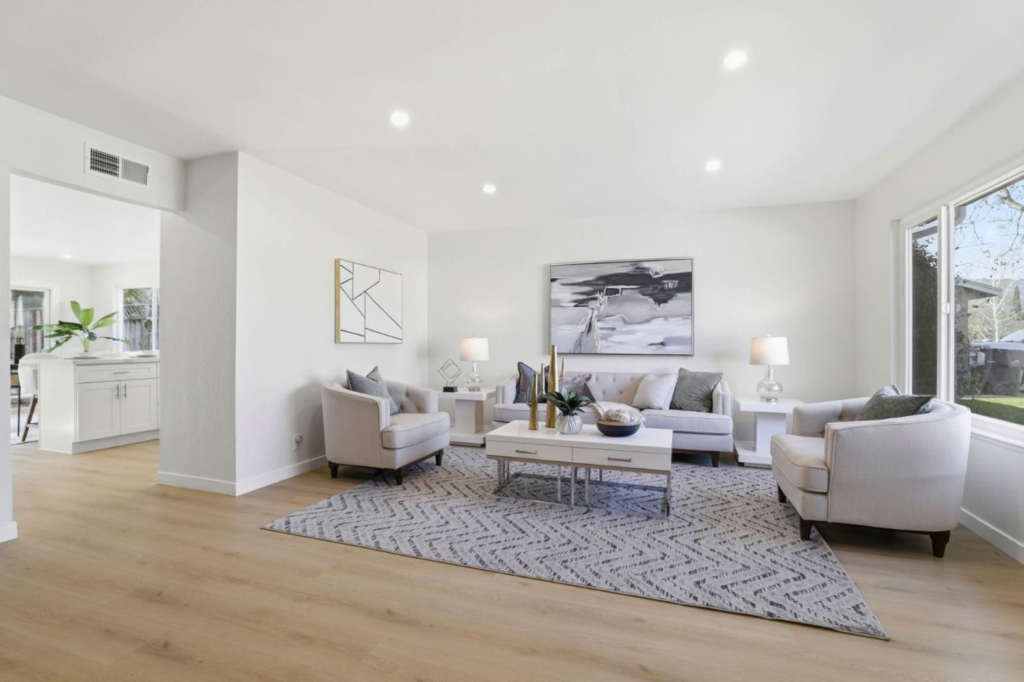 Detail Gallery Image 5 of 31 For 124 Biddleford Ct, San Jose,  CA 95139 - 4 Beds | 2 Baths