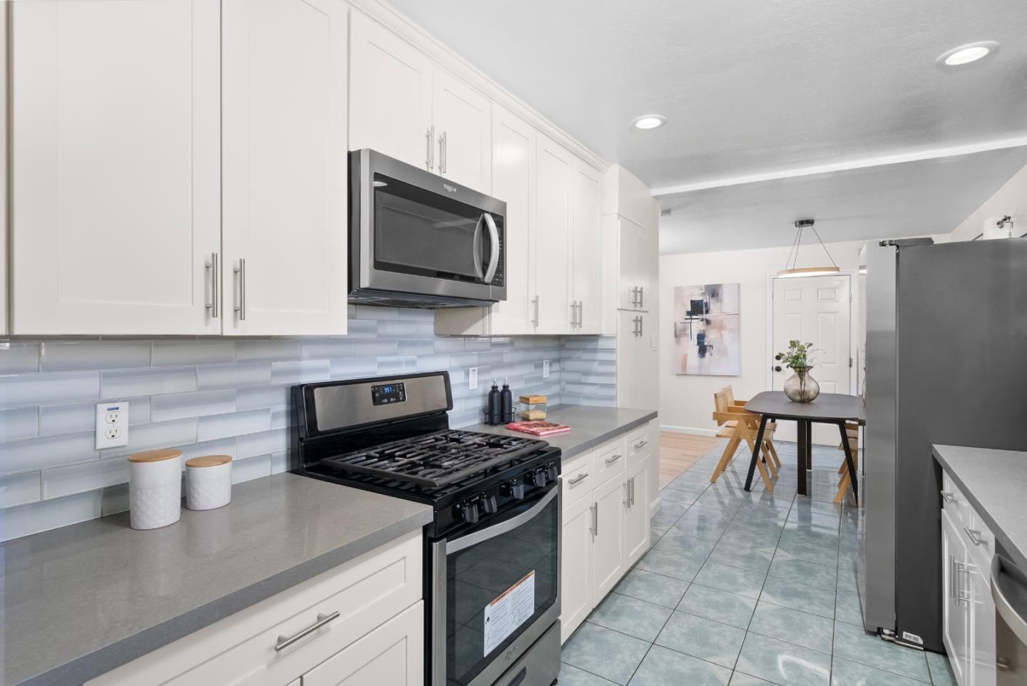 Detail Gallery Image 15 of 39 For 679 School St, Pittsburg,  CA 94565 - 3 Beds | 1 Baths