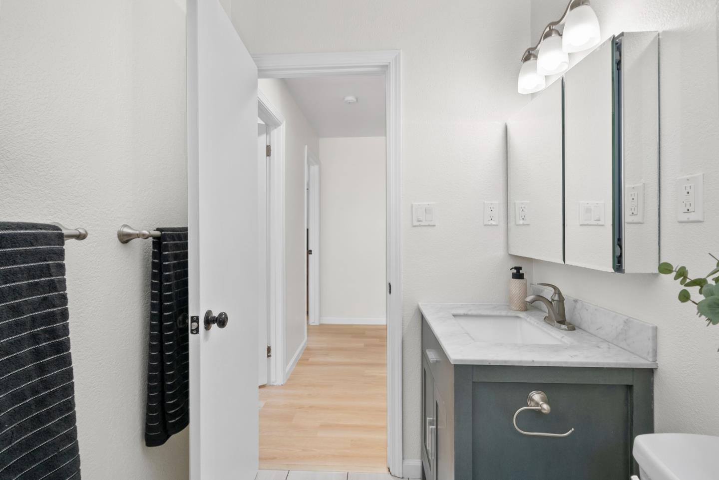 Detail Gallery Image 16 of 39 For 679 School St, Pittsburg,  CA 94565 - 3 Beds | 1 Baths