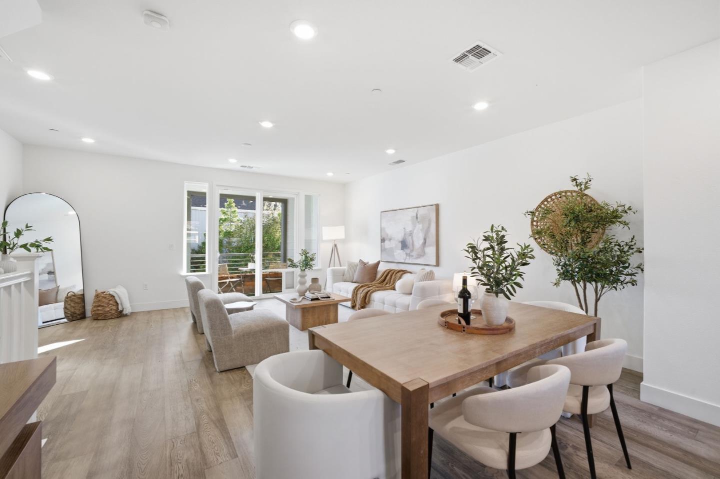 Detail Gallery Image 28 of 59 For 2235 Mora Pl, Mountain View,  CA 94040 - 3 Beds | 3/1 Baths