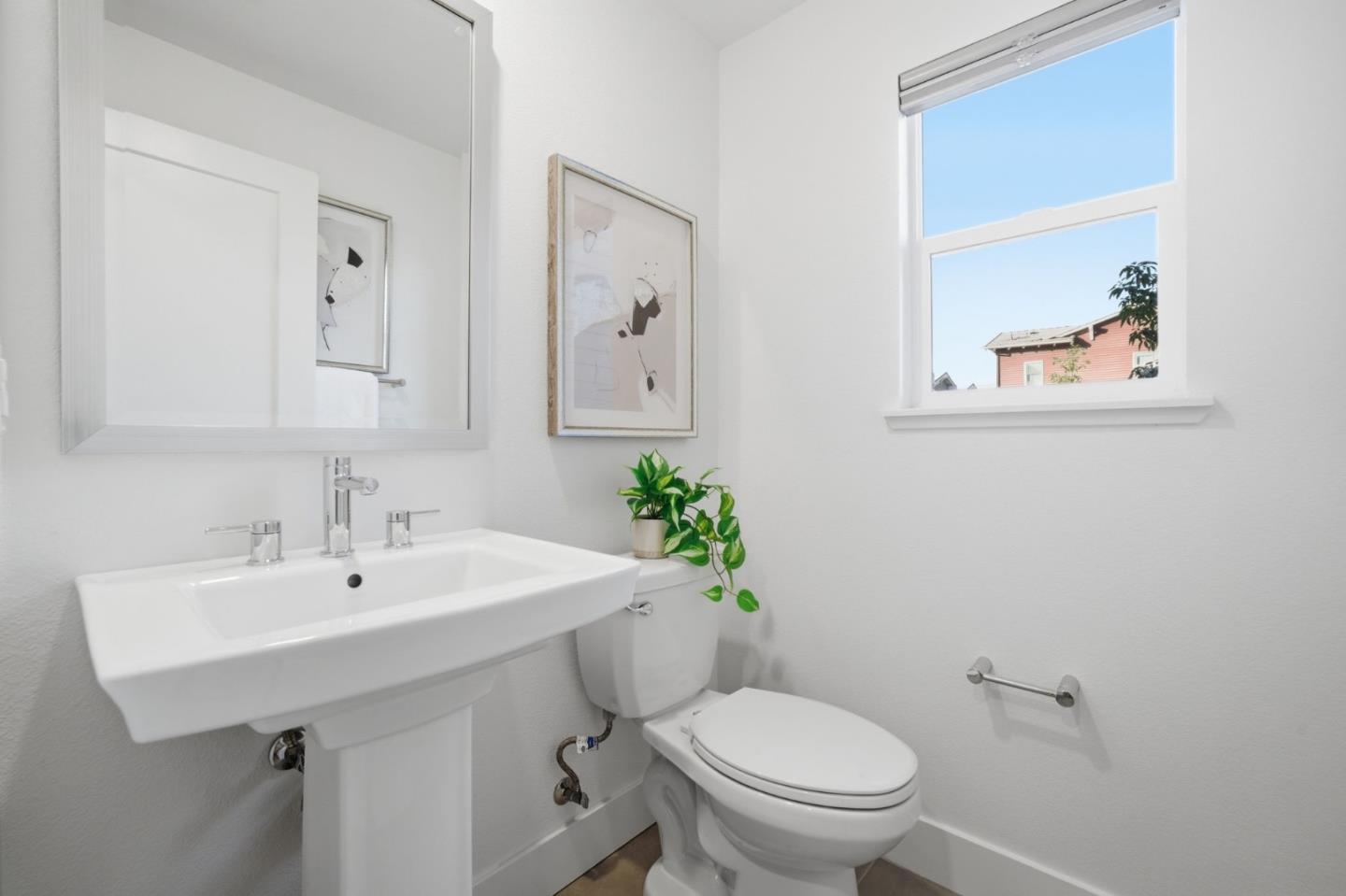 Detail Gallery Image 33 of 59 For 2235 Mora Pl, Mountain View,  CA 94040 - 3 Beds | 3/1 Baths