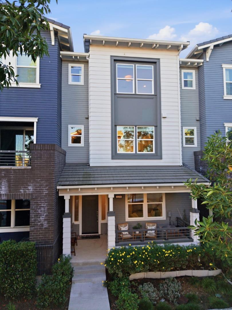 Detail Gallery Image 39 of 59 For 2235 Mora Pl, Mountain View,  CA 94040 - 3 Beds | 3/1 Baths