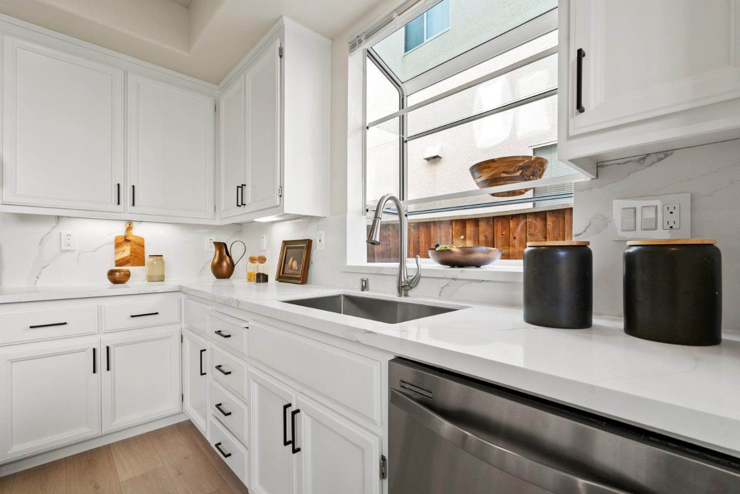 Detail Gallery Image 20 of 54 For 4692 Wilcox Ave, Santa Clara,  CA 95054 - 3 Beds | 2/1 Baths