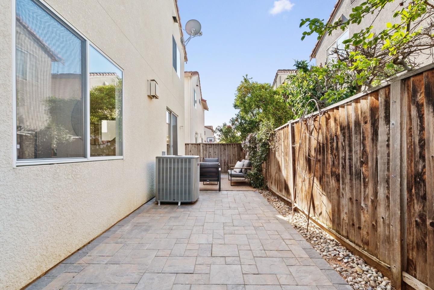 Detail Gallery Image 44 of 54 For 4692 Wilcox Ave, Santa Clara,  CA 95054 - 3 Beds | 2/1 Baths