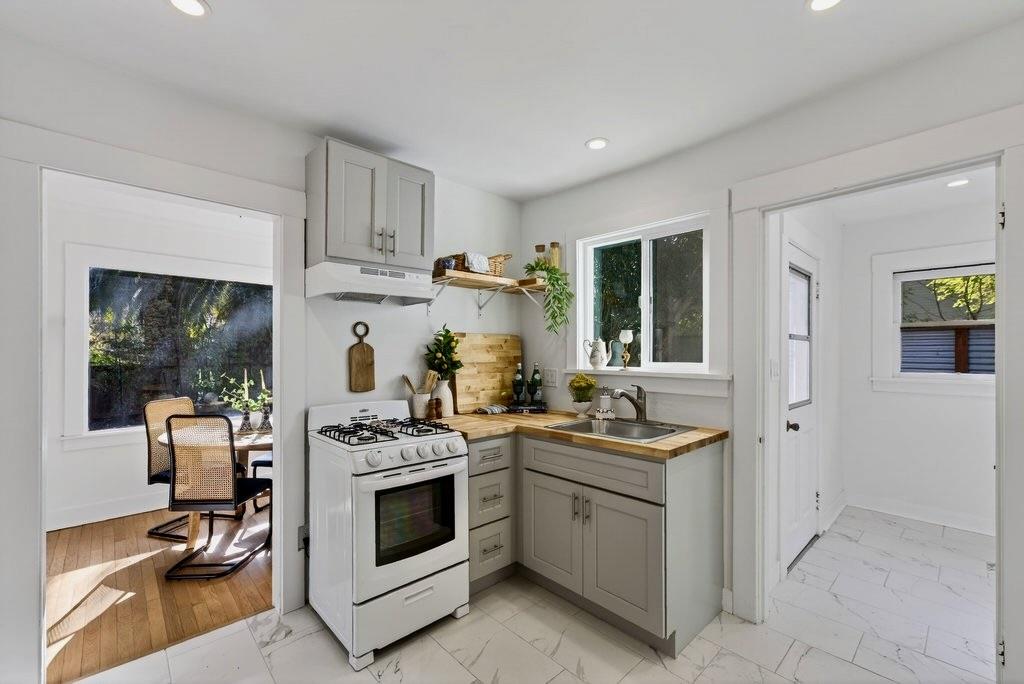 Detail Gallery Image 17 of 30 For 519 Walnut, Santa Cruz,  CA 95060 - 2 Beds | 1/1 Baths