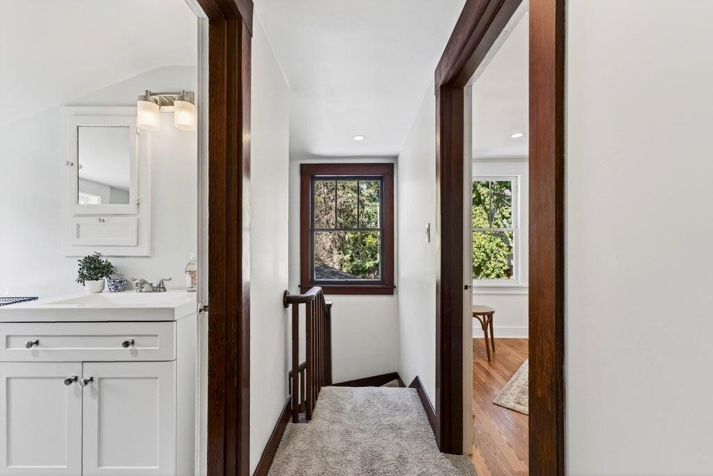 Detail Gallery Image 23 of 30 For 519 Walnut, Santa Cruz,  CA 95060 - 2 Beds | 1/1 Baths