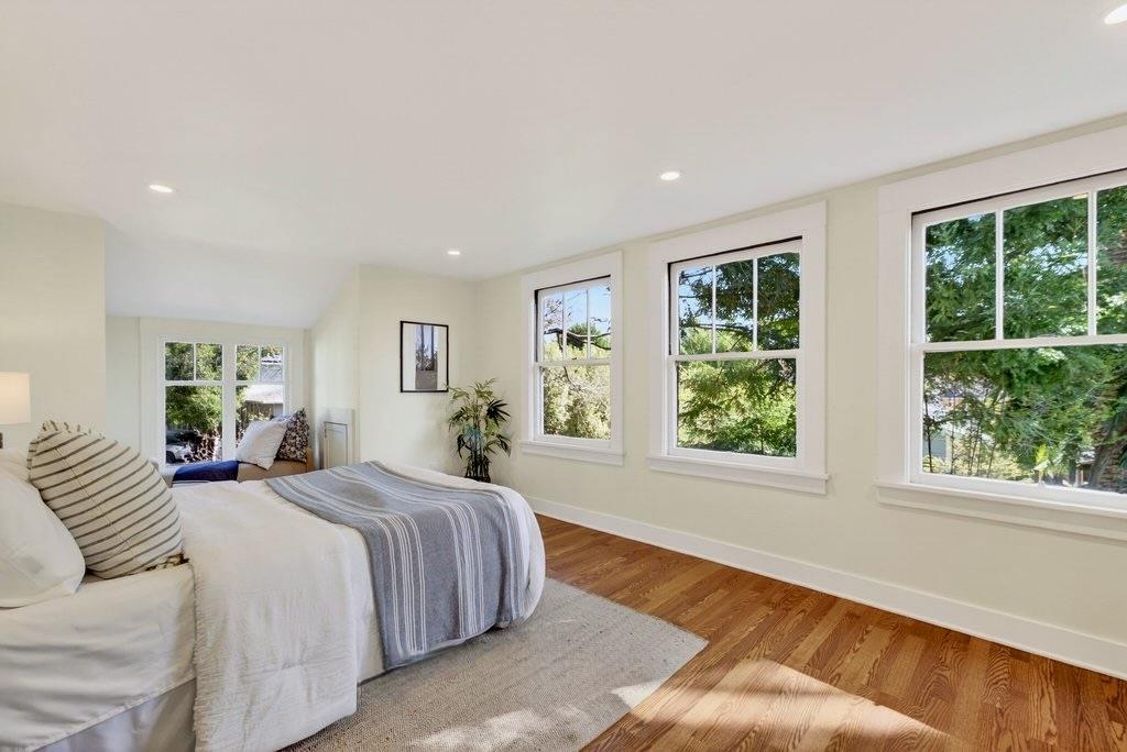 Detail Gallery Image 6 of 30 For 519 Walnut, Santa Cruz,  CA 95060 - 2 Beds | 1/1 Baths