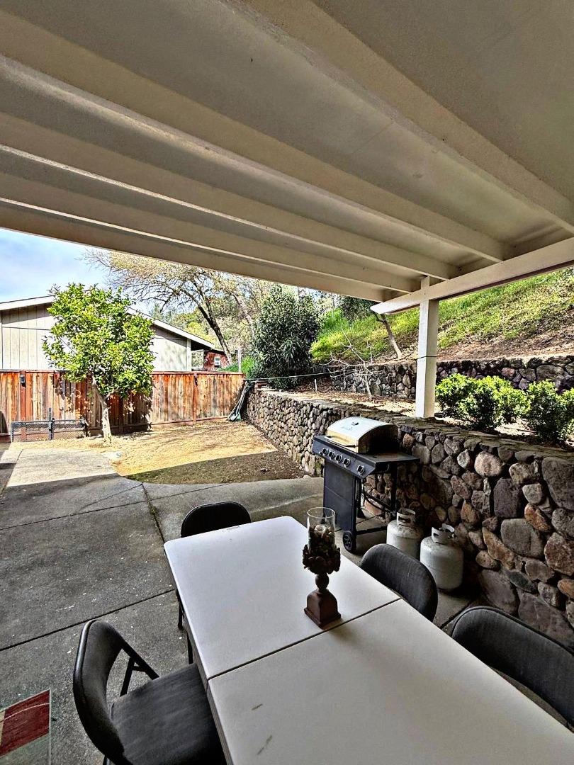 Detail Gallery Image 31 of 51 For 1010 Arroyo Lindo Ct, Napa,  CA 94558 - 3 Beds | 2 Baths