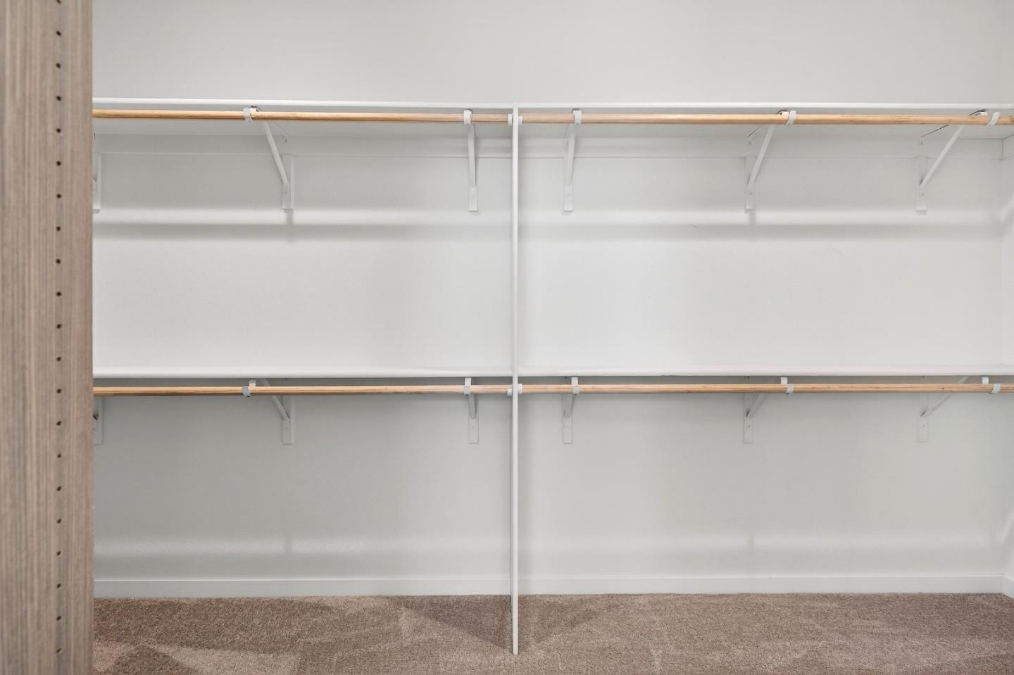 Detail Gallery Image 24 of 42 For 408 Tanoak St, Hollister,  CA 95023 - 4 Beds | 3 Baths