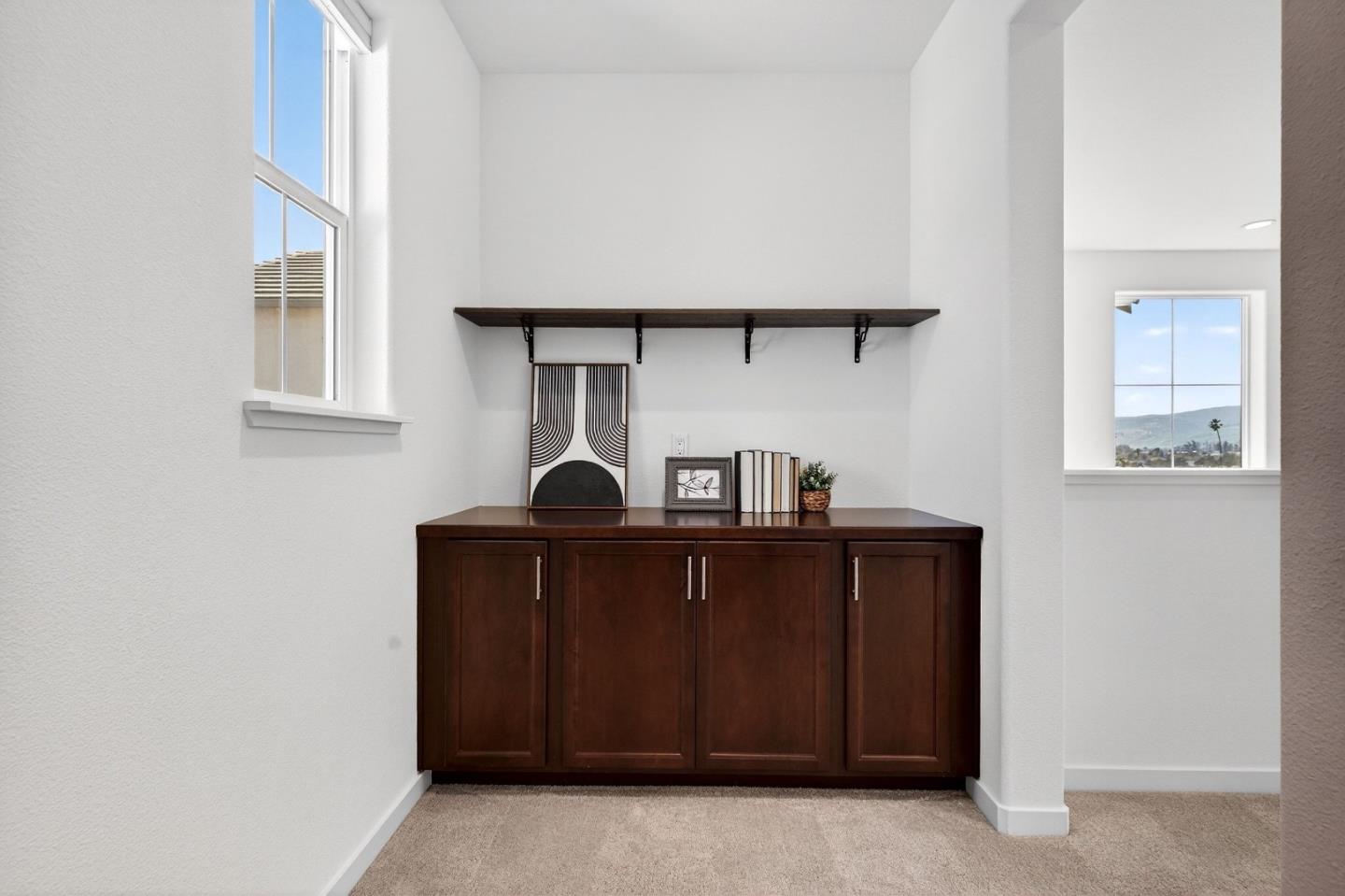 Detail Gallery Image 26 of 42 For 408 Tanoak St, Hollister,  CA 95023 - 4 Beds | 3 Baths