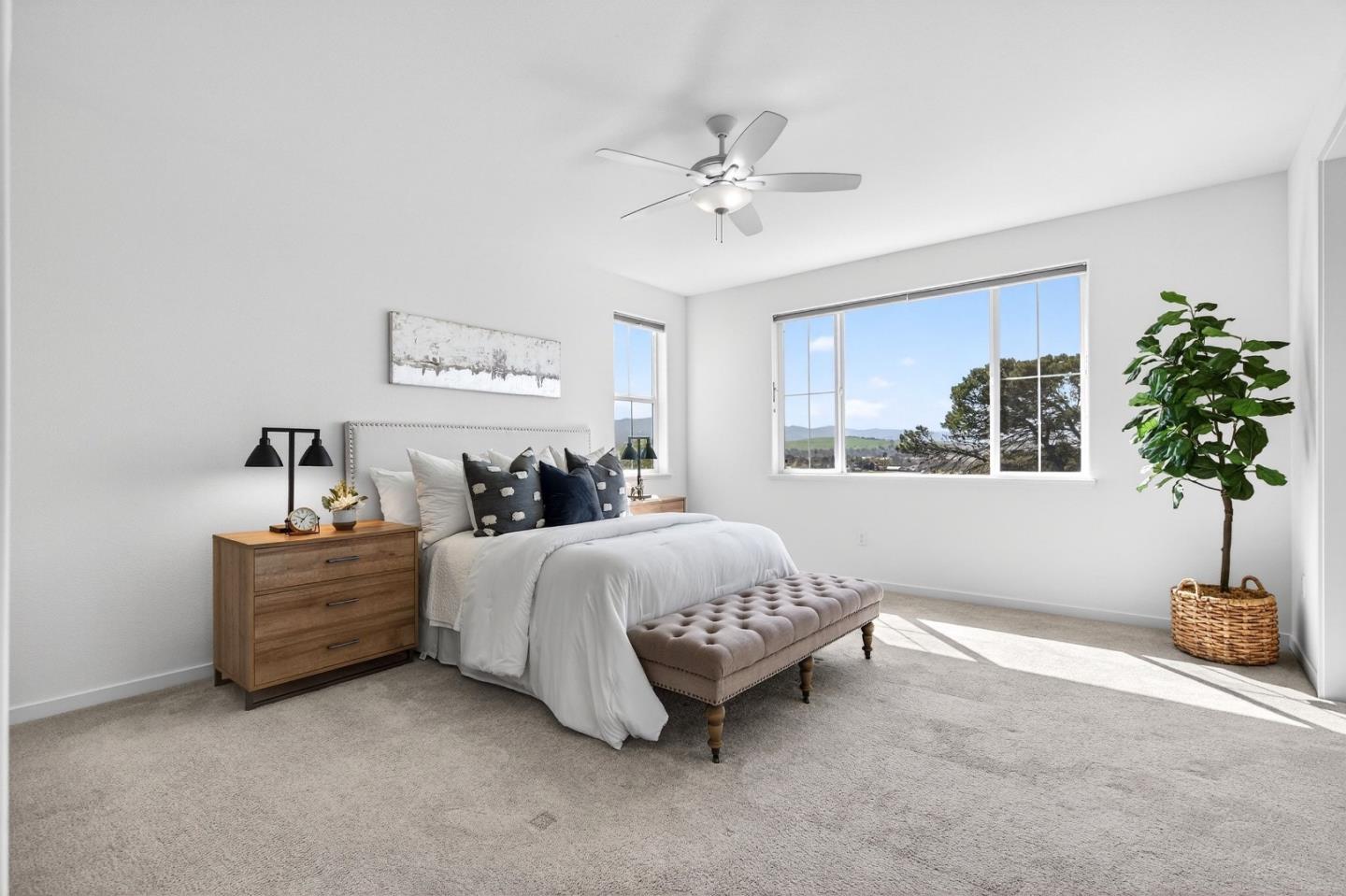 Detail Gallery Image 28 of 42 For 408 Tanoak St, Hollister,  CA 95023 - 4 Beds | 3 Baths