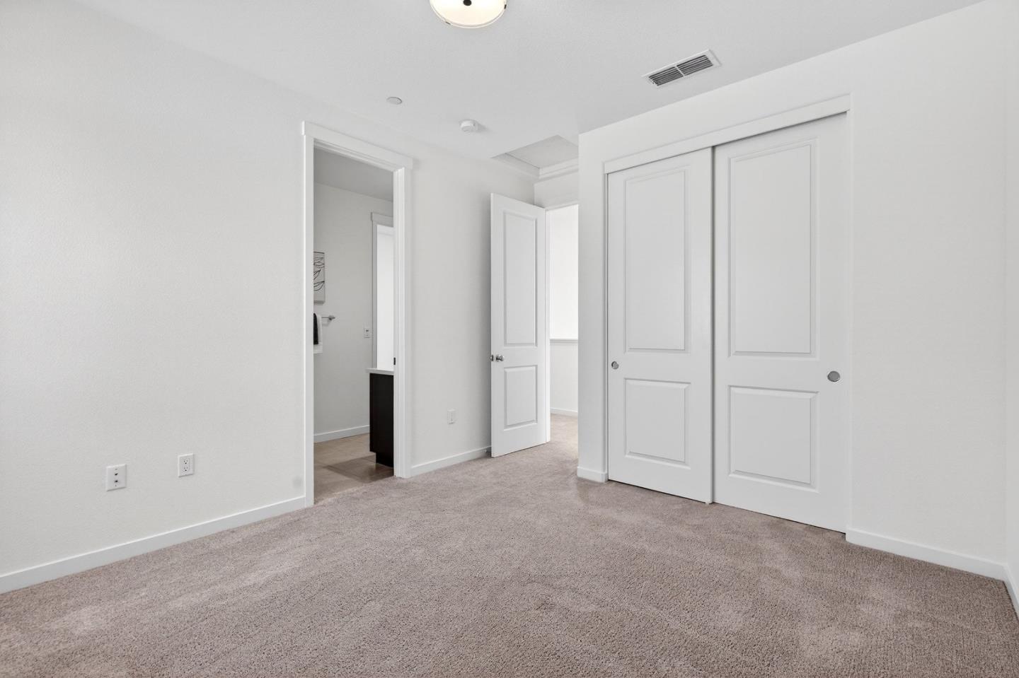 Detail Gallery Image 33 of 42 For 408 Tanoak St, Hollister,  CA 95023 - 4 Beds | 3 Baths