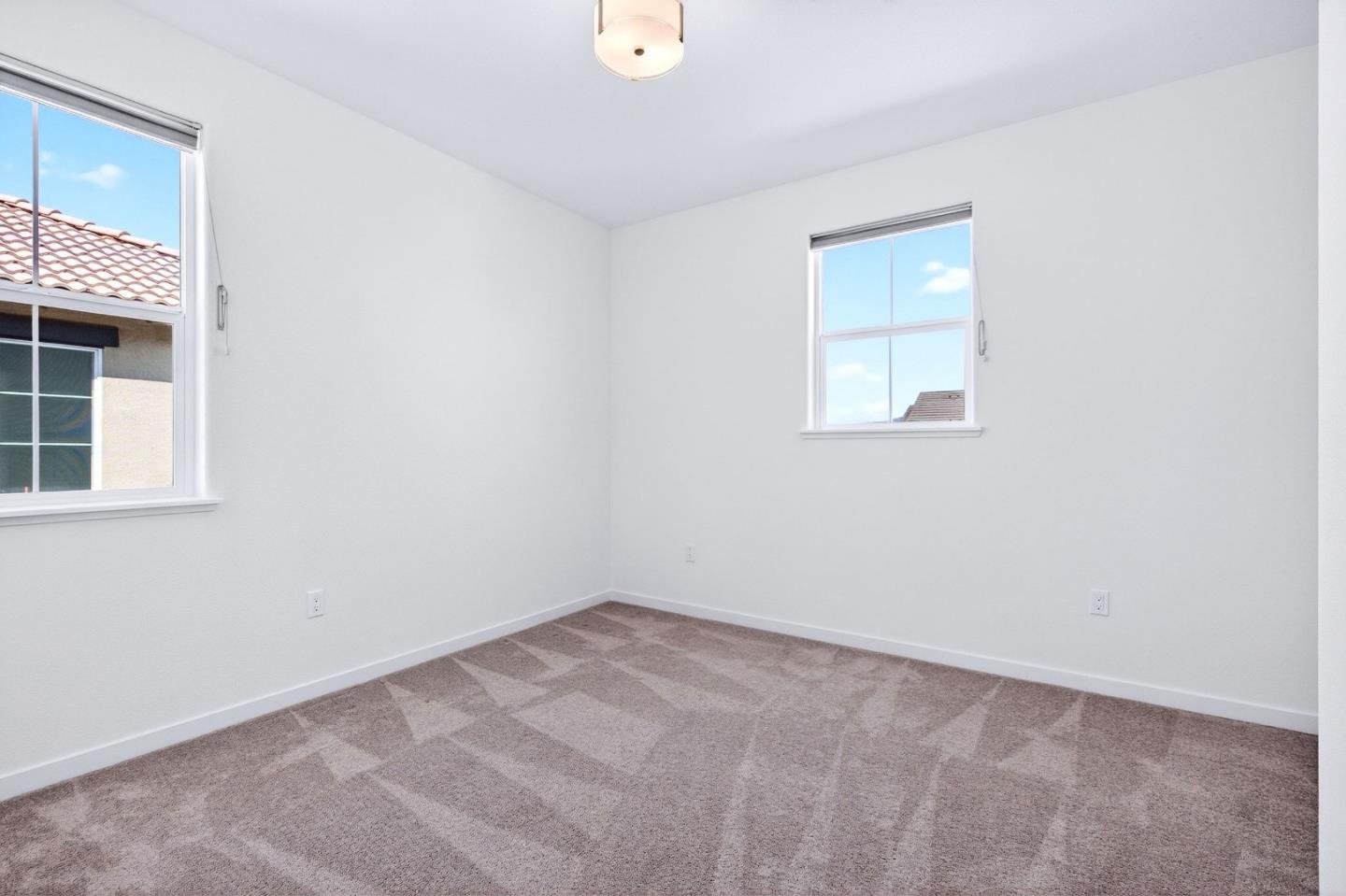 Detail Gallery Image 35 of 42 For 408 Tanoak St, Hollister,  CA 95023 - 4 Beds | 3 Baths