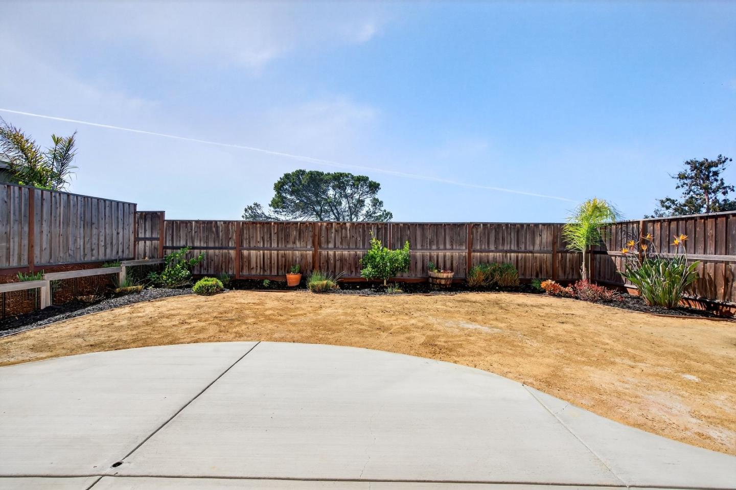 Detail Gallery Image 37 of 42 For 408 Tanoak St, Hollister,  CA 95023 - 4 Beds | 3 Baths