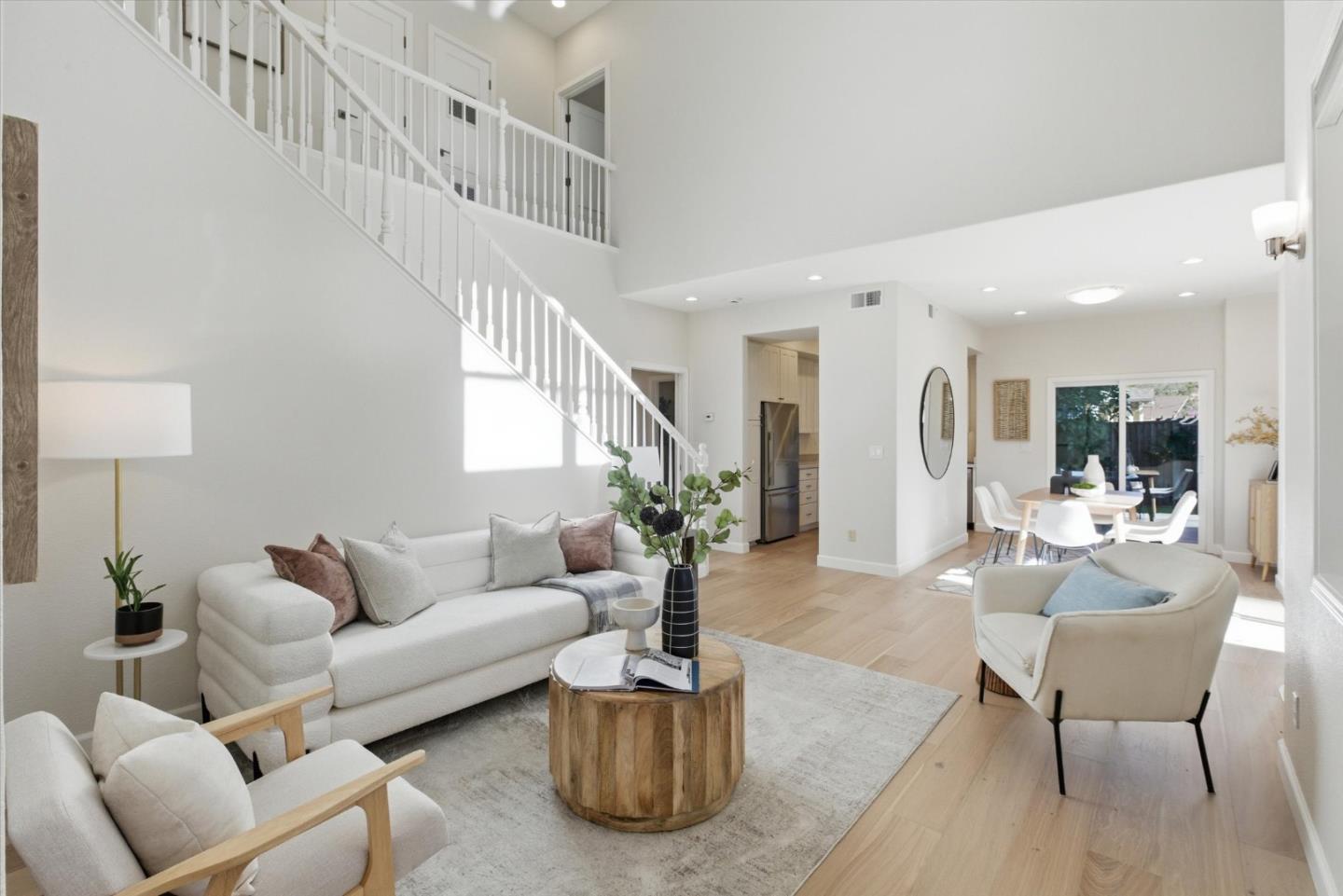 Detail Gallery Image 6 of 25 For 120 Orchard Ave, Mountain View,  CA 94043 - 4 Beds | 3 Baths