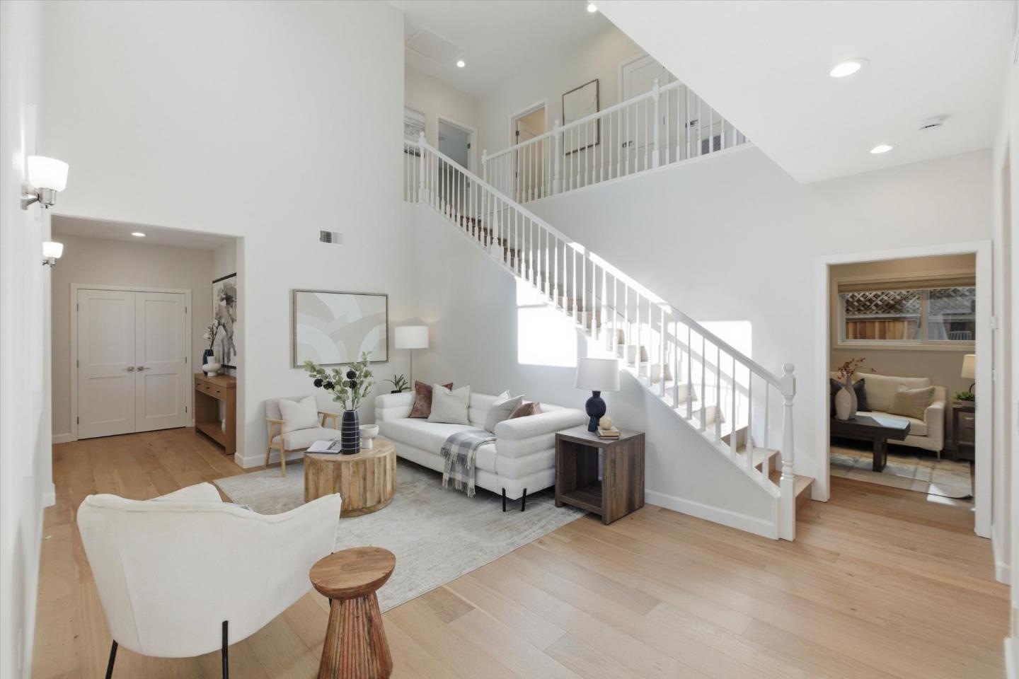 Detail Gallery Image 8 of 25 For 120 Orchard Ave, Mountain View,  CA 94043 - 4 Beds | 3 Baths