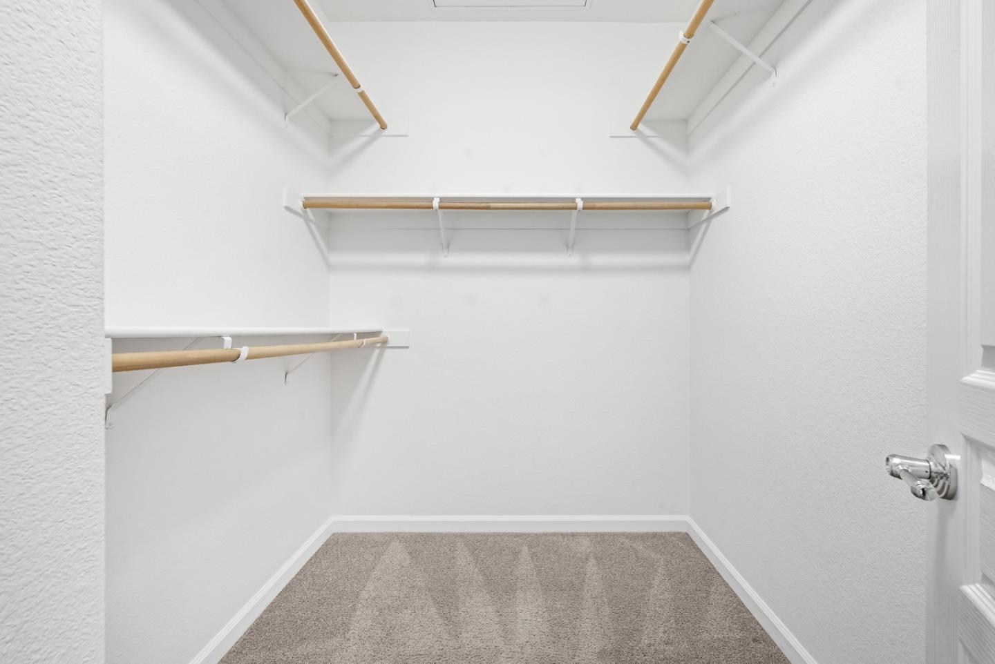 Detail Gallery Image 24 of 40 For 1247 Arabica Ter, San Jose,  CA 95126 - 2 Beds | 2/1 Baths