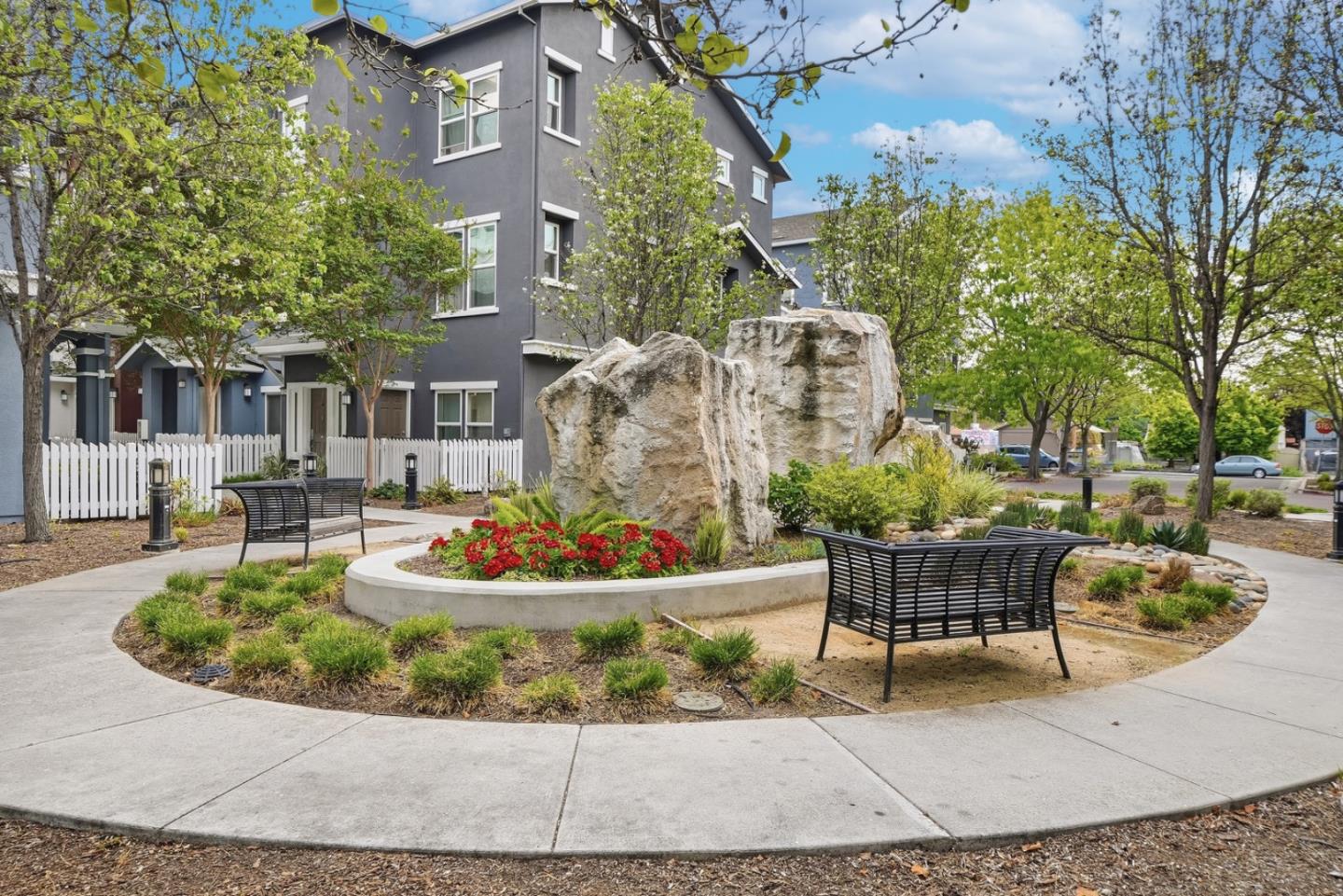 Detail Gallery Image 34 of 40 For 1247 Arabica Ter, San Jose,  CA 95126 - 2 Beds | 2/1 Baths