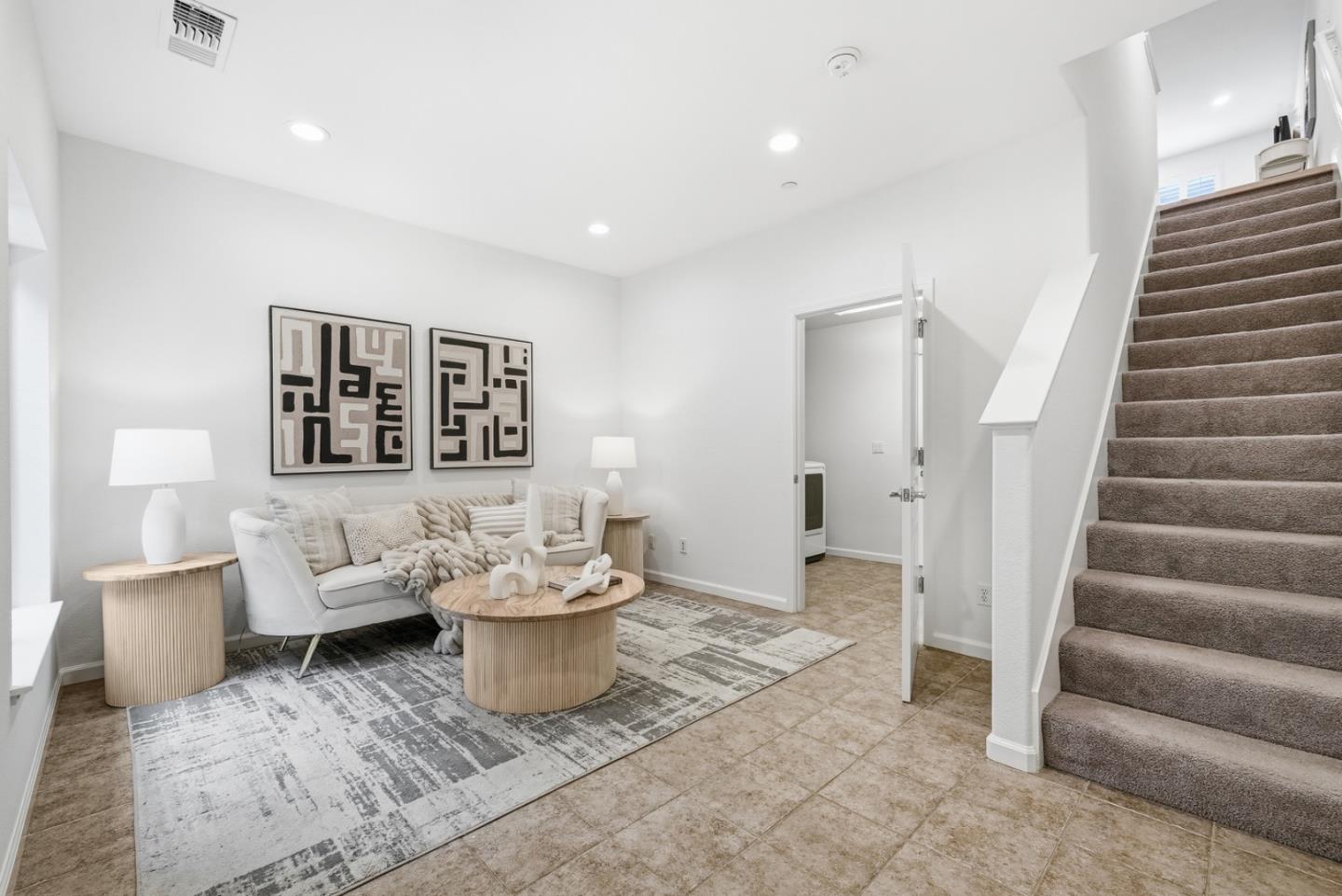 Detail Gallery Image 4 of 40 For 1247 Arabica Ter, San Jose,  CA 95126 - 2 Beds | 2/1 Baths